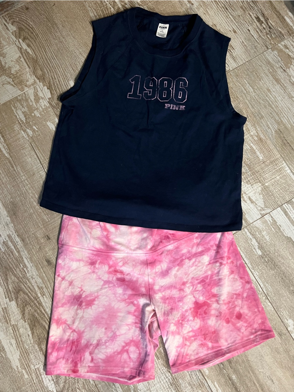 EUC!💗PINK VS Navy retro 86 Logo Tank & Cotton Bike Short Pink TyeDie!Size M!